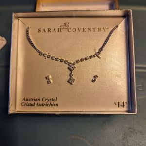 Sarah Coventry necklace and earring set